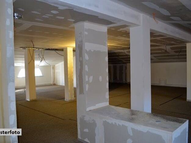 Einfamilienhaus zum Kauf 215.500 € 7 Zimmer 178 m² 8.094 m² Grundstück Weitin Neubrandenburg 17033