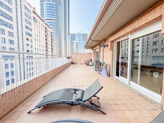 Penthouse zur Miete 1.800 € 2 Zimmer 145 m² 7. Geschoss Avenida De Les Corts Valencianes Valencia 46015