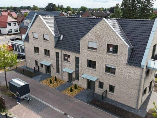 Maisonette zum Kauf provisionsfrei 429.000 € 4 Zimmer 130,3 m² Delmenhorst 27751