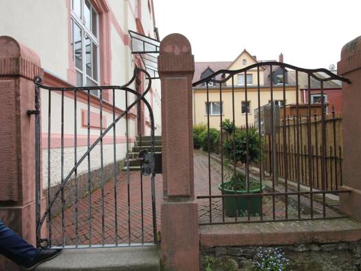 Reihenendhaus zum Kauf 180.000 € 10 Zimmer 247 m² 370 m² Grundstück Leisnig Leisnig 04703