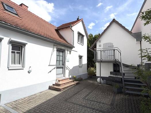 Einfamilienhaus zum Kauf 330.000 € 2 Zimmer 61,1 m² 567 m² Grundstück Heldenbergen Nidderau 61130