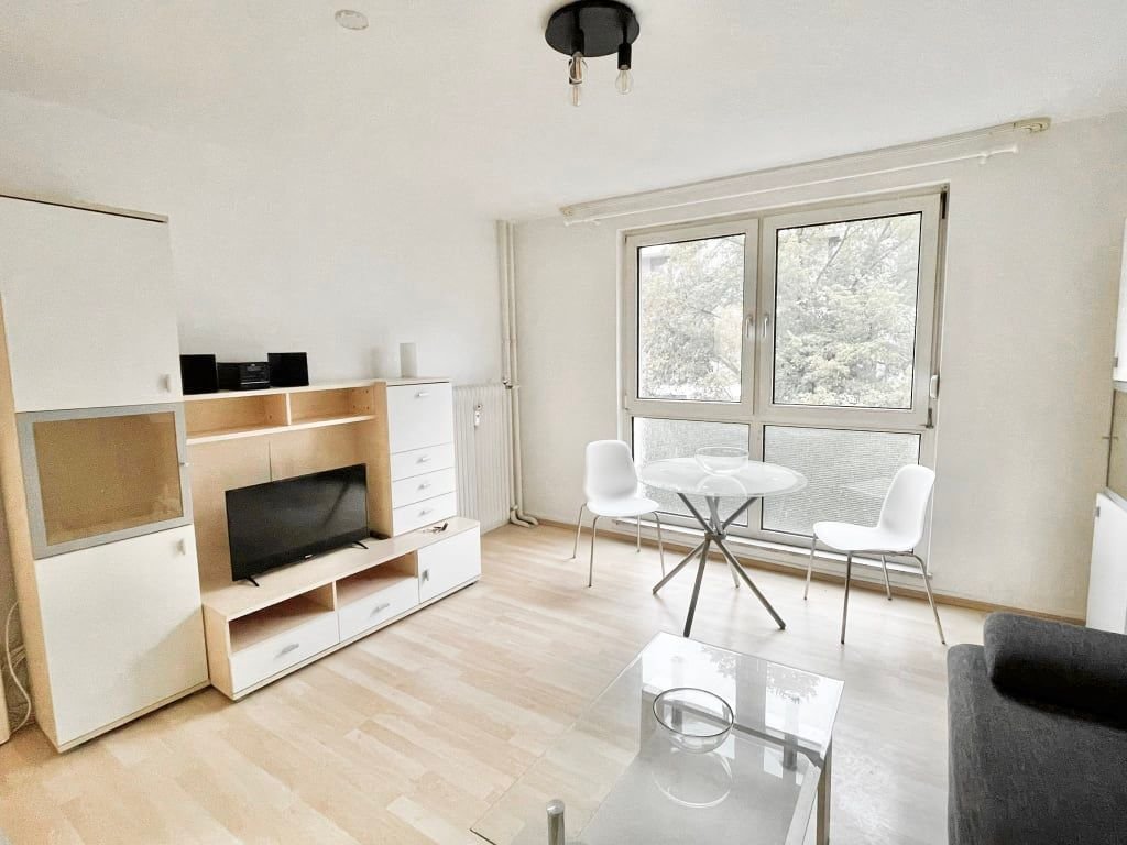 Wohnung zur Miete Wohnen auf Zeit 2.250 € 2 Zimmer 53 m²<br/>Wohnfläche 17.12.2024<br/>Verfügbarkeit Hanauer Landstraße Ostend Frankfurt am Main 60314