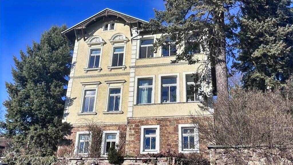 Mehrfamilienhaus zum Kauf als Kapitalanlage geeignet 899.000 € 326,6 m² 3.240 m² Grundstück Radebeul 01445