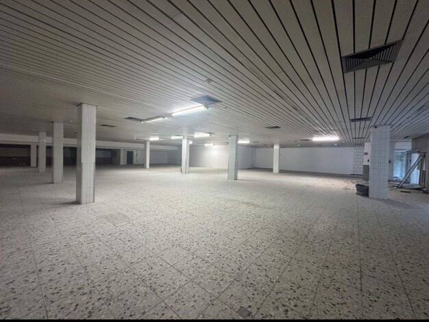 Ladenfläche zur Miete provisionsfrei 4.490 € 758 m² Verkaufsfläche MierendorffWeg 19 Horst Essen 45279