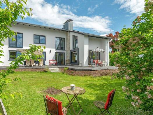 Villa zum Kauf 890.000 € 9 Zimmer 250 m² 1.209 m² Grundstück Eggenfelden 84307