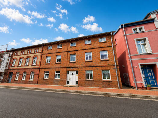 Mehrfamilienhaus zum Kauf als Kapitalanlage geeignet 450.000 € 12 Zimmer 343,8 m² 602 m² Grundstück Reifergang 32 Stadtkern Barth 18356