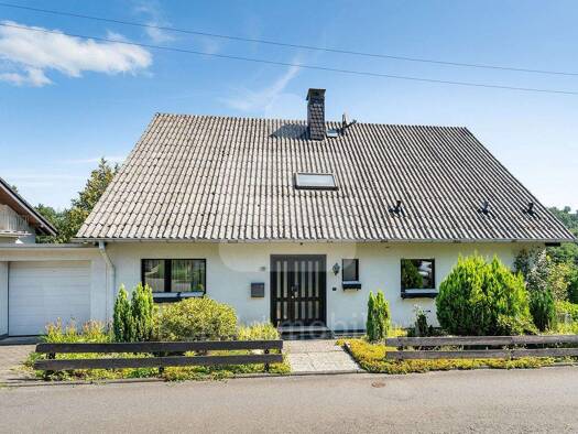 Einfamilienhaus zum Kauf 399.000 € 8 Zimmer 240 m² 775 m² Grundstück Dahlerau Radevormwald 42477