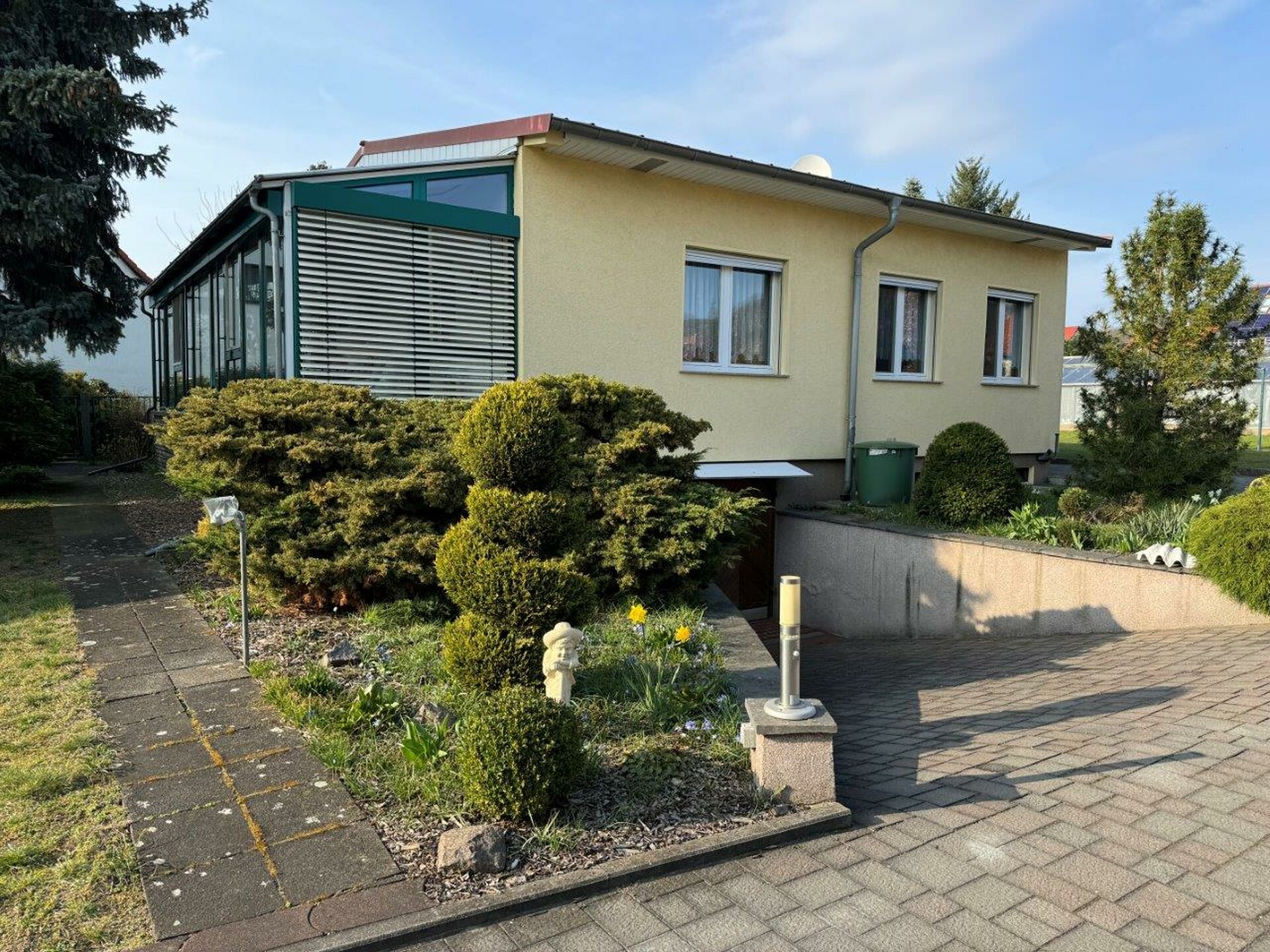 Bungalow zum Kauf 580.000 € 3 Zimmer 105 m²<br/>Wohnfläche 1.688 m²<br/>Grundstück Radebeul 01445