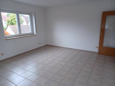 Maisonette zur Miete 1.150 € 3 Zimmer 95 m² Geschoss 1/1 frei ab 01.08.2025 Erlangen 91056