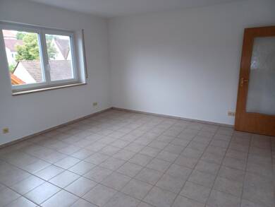 Maisonette zur Miete 1.150 € 3 Zimmer 95 m² Geschoss 1/1 frei ab 01.08.2025 Erlangen 91056