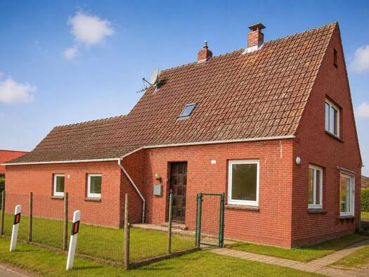 Einfamilienhaus zum Kauf 179.000 € 5 Zimmer 100 m² 955 m² Grundstück frei ab 01.12.2026 Cankebeerstraße Nesse Dornum 26553