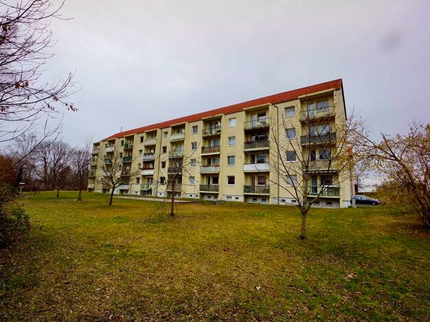 Wohnung zum Kauf als Kapitalanlage geeignet 105.000 € 5 Zimmer 97 m² Erfurter Straße 21 Mönchenholzhausen Mönchenholzhausen 99198