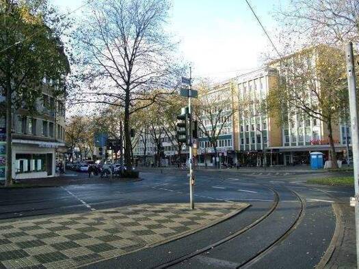 Laden zur Miete 2.500 € 15 Zimmer 492 m² Verkaufsfläche Mitte Mülheim an der Ruhr 45468