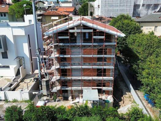 Penthouse zum Kauf - Erstbezug 1.190.000 € 4 Zimmer 173 m² 3. Geschoss Via Scuole Desenzano del Garda