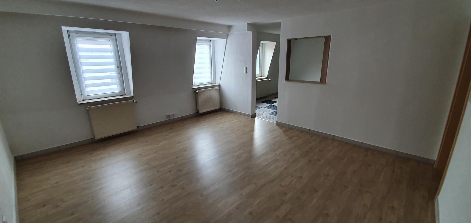 Penthouse zum Kauf provisionsfrei 55.000 € 3 Zimmer 68 m²<br/>Wohnfläche 3.<br/>Geschoss Neustädter Str.22 Pößneck,Stadt Pößneck 07381