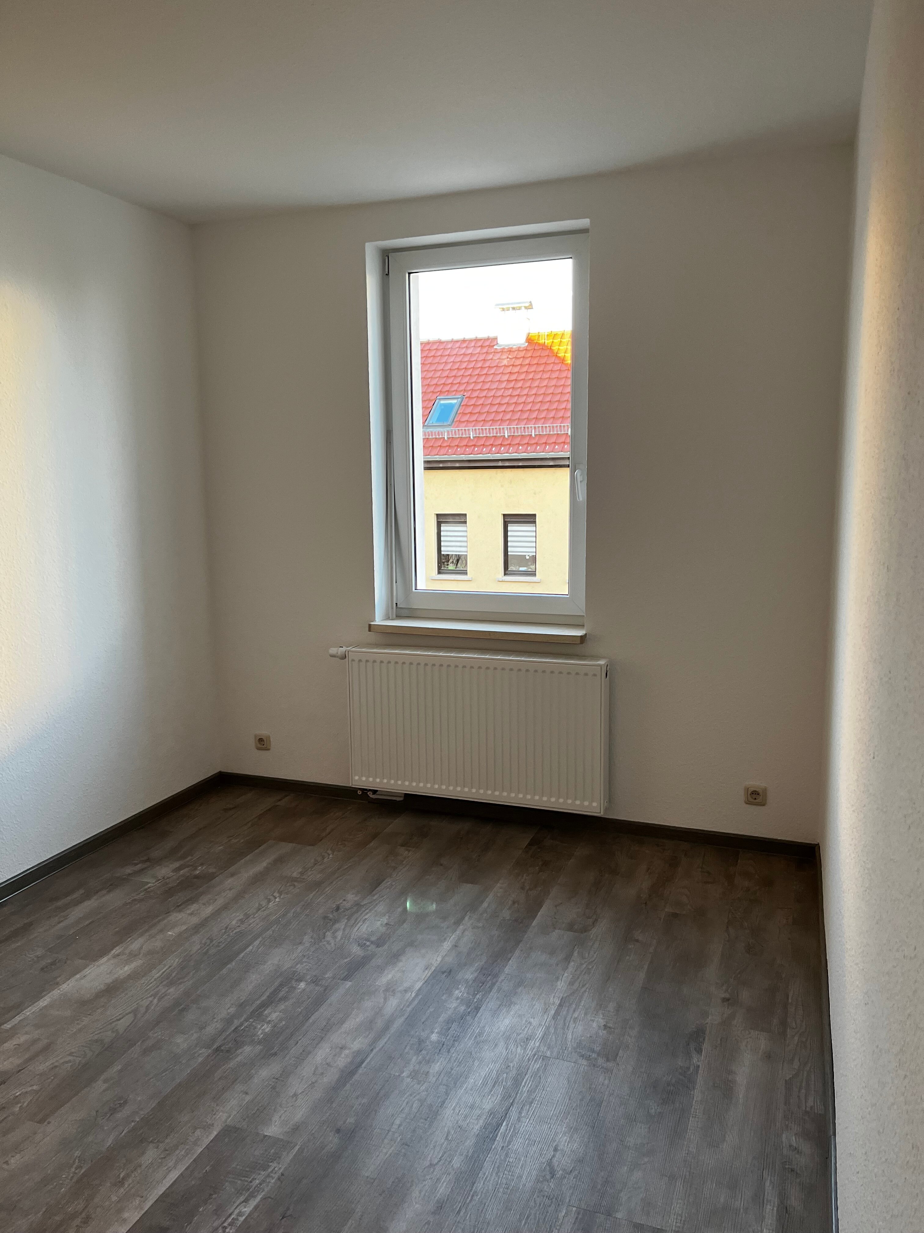 Wohnung zur Miete 451 € 3 Zimmer 53 m²<br/>Wohnfläche 1.<br/>Geschoss 15.12.2024<br/>Verfügbarkeit Stobraer Str. Apolda Apolda 99510