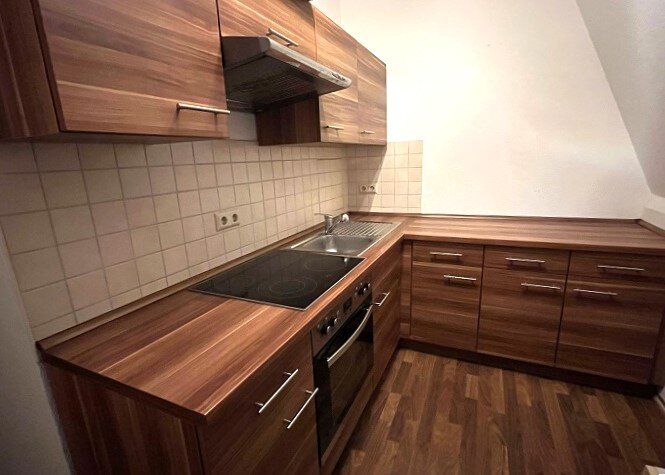 Wohnung zur Miete 282 € 3 Zimmer 60 m²<br/>Wohnfläche 3.<br/>Geschoss 01.01.2025<br/>Verfügbarkeit Pienestraße 16 Oschersleben Oschersleben 39387