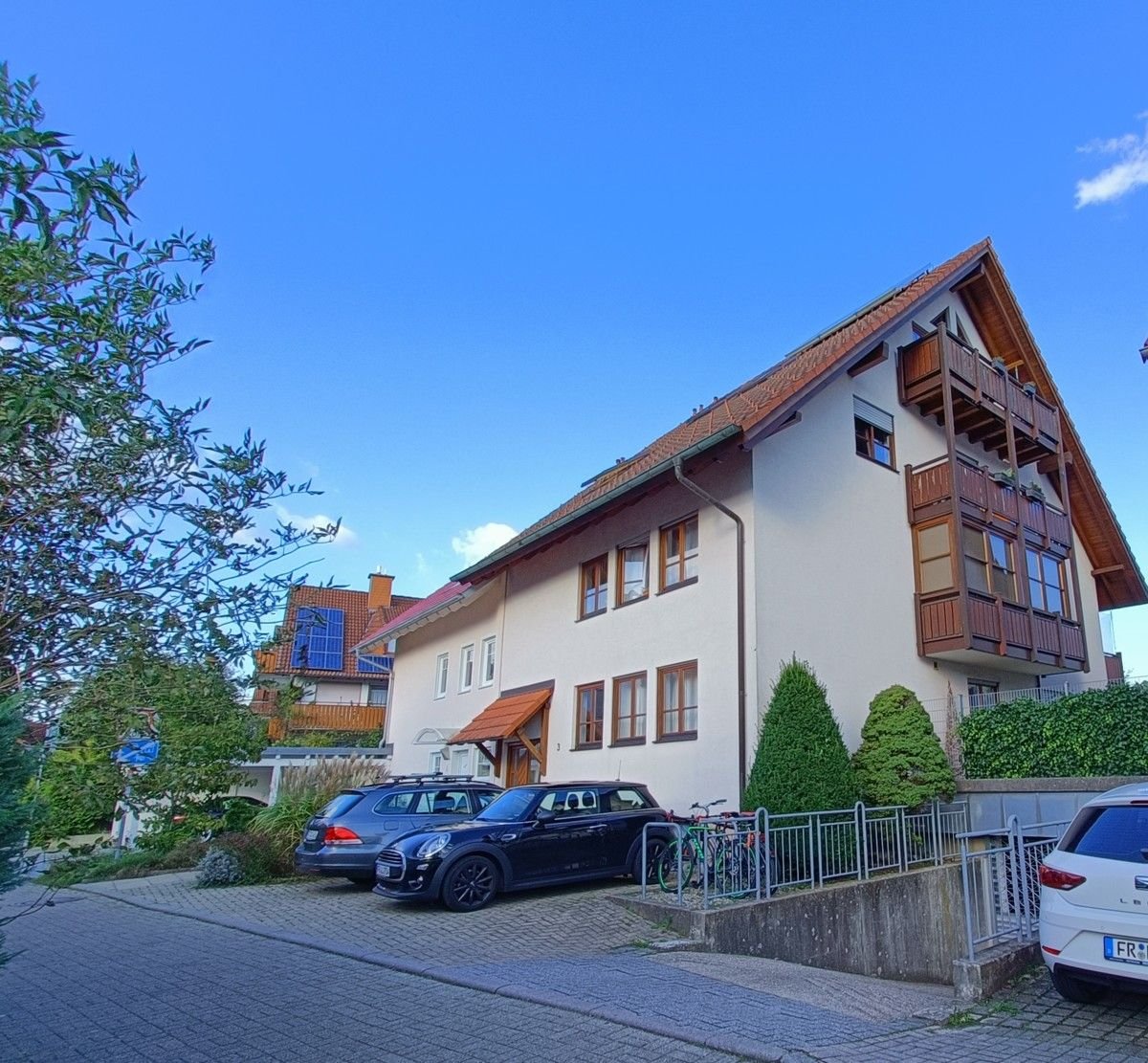 Wohnung zur Miete 1.246 € 3 Zimmer 98,9 m²<br/>Wohnfläche 01.11.2024<br/>Verfügbarkeit Kirchzarten Kirchzarten 79199