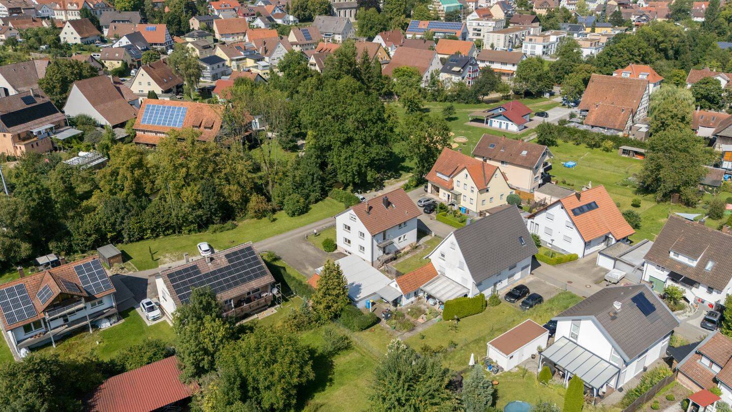 Immobilie in Deißlingen - Wohnglück am Neckar -  großzügiges Zweifamilienhaus in Bestlage - Bild 2