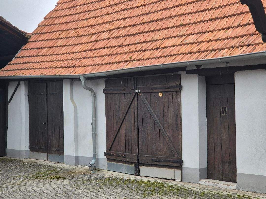 Immobilie in Jockgrim - Ein ansprechendes Anwesen mit Scheune, Garten, und div. Nebengebäuden     - Bild 2