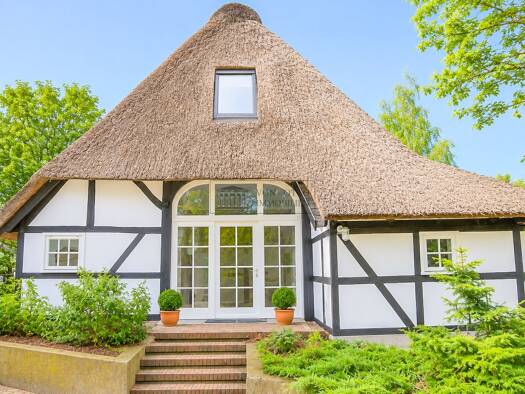 Haus zum Kauf 600.000 € 4 Zimmer 120 m² 321 m² Grundstück St. Gertrud St. Gertrud 23568