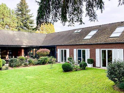 Einfamilienhaus zum Kauf 750.000 € 10 Zimmer 330 m² 2.451 m² Grundstück Nienhagen Celle 29336