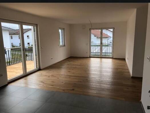 Wohnung zur Miete 970 € 3 Zimmer 101 m² Geschoss 1/2 frei ab 01.12.2026 Stephansposching Stephansposching 94569