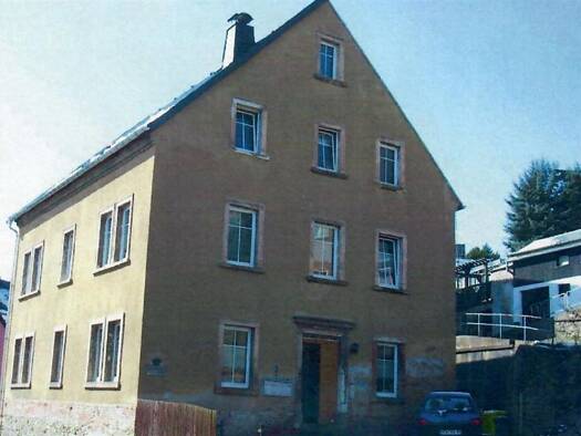 Mehrfamilienhaus zum Kauf 39.000 € 10 Zimmer 205 m² 562 m² Grundstück Grünhainichen 09579