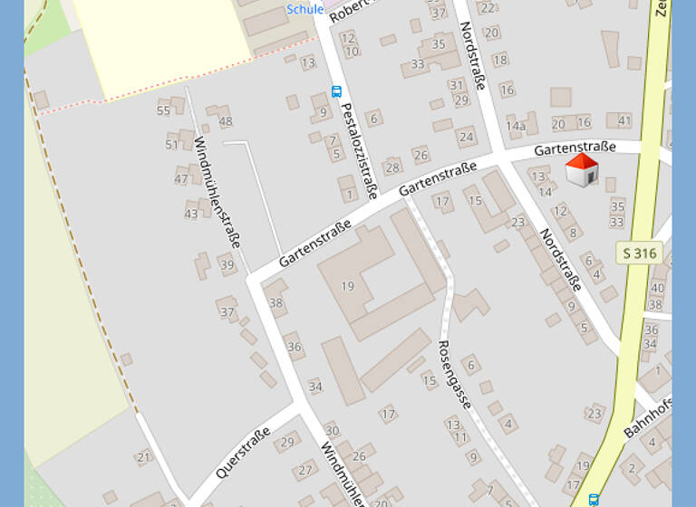 Doppelhaushälfte zum Kauf 49.000 € 6 Zimmer 120 m² 320 m² Grundstück Gartenstr. 11 Pausa Pausa/Vogtland 07952