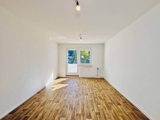 Wohnung zur Miete 550 € 4 Zimmer 88,6 m² 4. Geschoss frei ab sofort Lusan Gera 07549