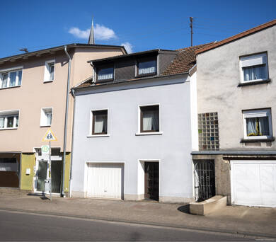 Reihenmittelhaus zum Kauf 159.000 € 121 m² 301 m² Grundstück Püttlingen Püttlingen 66346