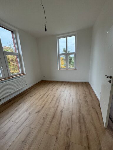 Wohnung zur Miete 915 € 3 Zimmer 78 m² 1. Geschoss Bahnhofstr. 21 Huttenheim Philippsburg 76661