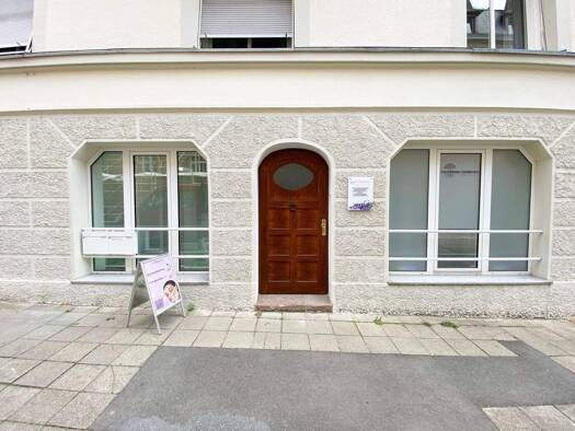 Büro zur Miete 950 € 2 Zimmer 61 m² Bürofläche Süd Stuttgart 70180