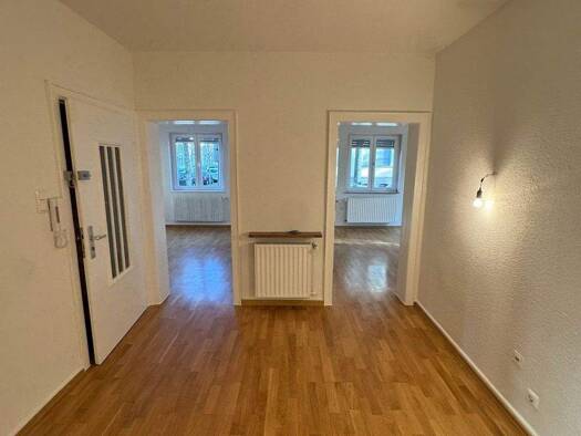 Wohnung zur Miete 659 € 3 Zimmer 90,4 m² frei ab 01.02.2026 Schnüranstraße 29 Mittelmeiderich Duisburg 47137