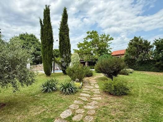 Haus zum Kauf 535.000 € 4 Zimmer 166 m² Butkovici, Svetvincenat Svetvincenat