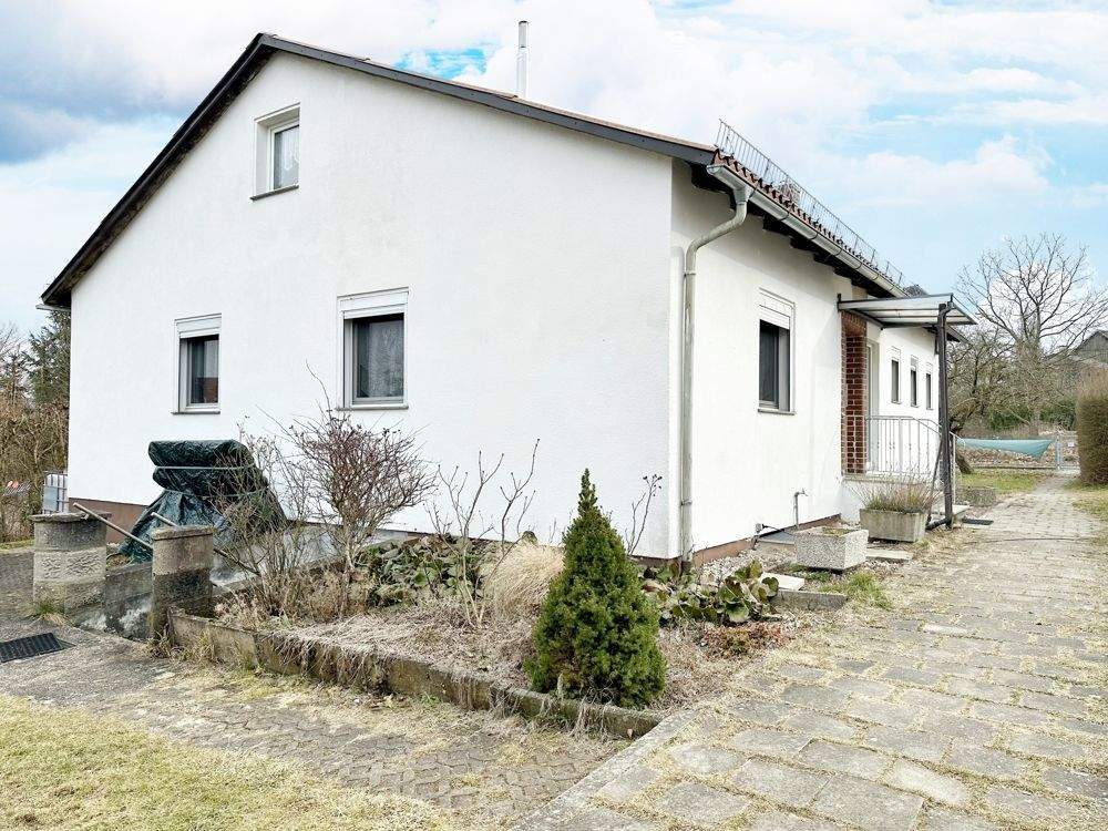 Immobilie in Hummeltal - Großzügiger Bungalow in Massivbauweise mit herrlichem Grundstück in ländlicher Lage! - Bild 0