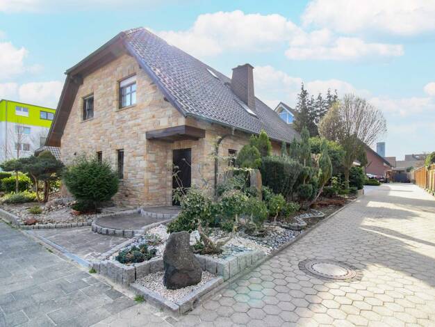 Sonstiges zum Kauf als Kapitalanlage geeignet 498.000 € 5 Zimmer 144,6 m² 556,1 m² Grundstück Rheda Rheda-Wiedenbrück 33378