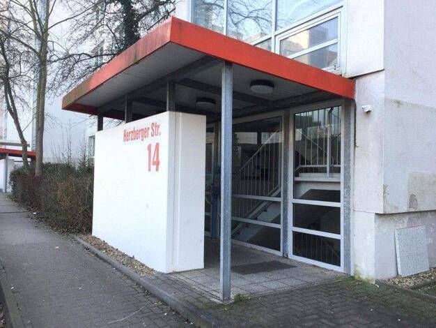 Bürofläche zur Miete provisionsfrei 726 € 6 Zimmer 145 m² Bürofläche Herzberger Str. 14 Prohlis-Nord Dresden 01239