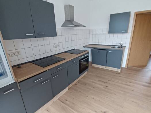 Wohnung zur Miete 400 € 2 Zimmer 62 m² 2. Geschoss frei ab sofort Lengenfelder Straße 39 Oberplanitz Zwickau 08064