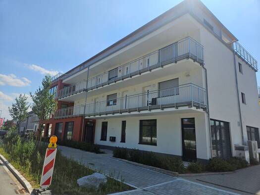 Wohnung zur Miete 850 € 2 Zimmer 66 m² Geschoss 1/3 frei ab sofort Roth Roth 91154