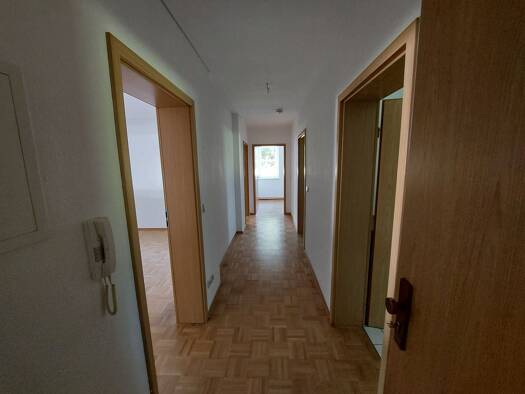 Wohnung zur Miete 390 € 3 Zimmer 77 m² frei ab sofort Knobelsdorf Waldheim 04736