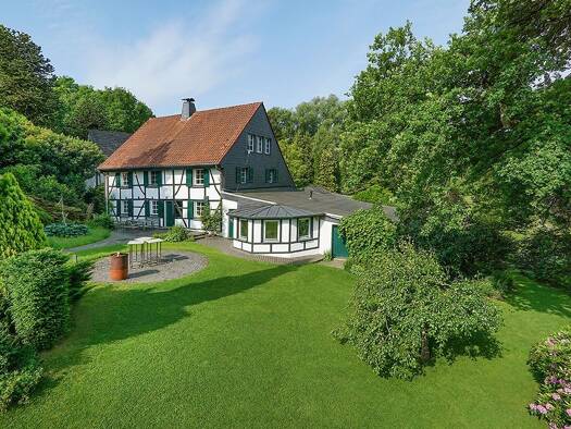 Einfamilienhaus zum Kauf 3.000.000 € 10 Zimmer 314,9 m² 8.784 m² Grundstück Hubbelrath Stadtbezirk 7 40629