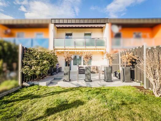 Reihenmittelhaus zum Kauf 449.000 € 4 Zimmer 107 m² 147 m² Grundstück Regenstauf 93128