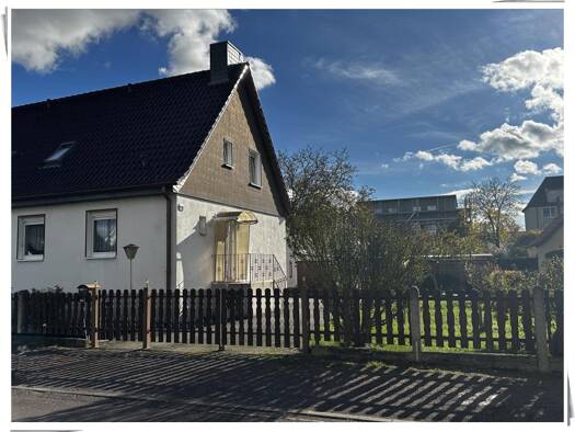Haus zum Kauf 250.000 € 4,5 Zimmer 83 m² 405 m² Grundstück Büschdorf Ost 06116