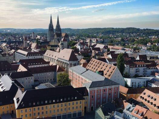 Mehrfamilienhaus zum Kauf 3.090.000 € 24 Zimmer 655 m² 510 m² Grundstück Innenstadt Regensburg 93047