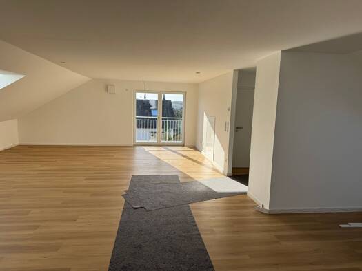 Wohnung zur Miete 1.200 € 3 Zimmer 92 m² Geschoss 2/2 frei ab sofort Pflaumheim Großostheim 63762