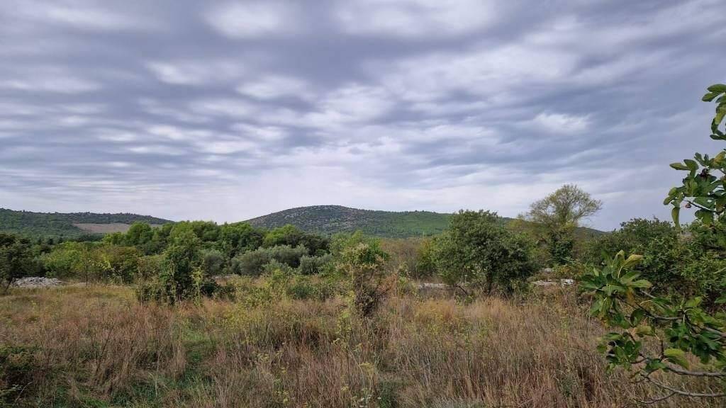 Land-/Forstwirtschaft zum Kauf 240.500 € Sibenik