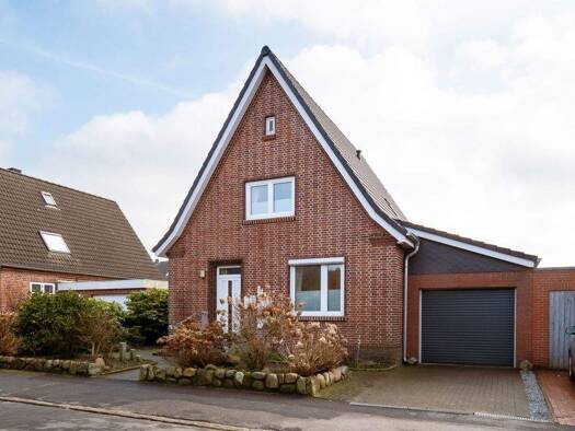 Einfamilienhaus zum Kauf 282.000 € 3 Zimmer 95 m² 476 m² Grundstück Husum 25813