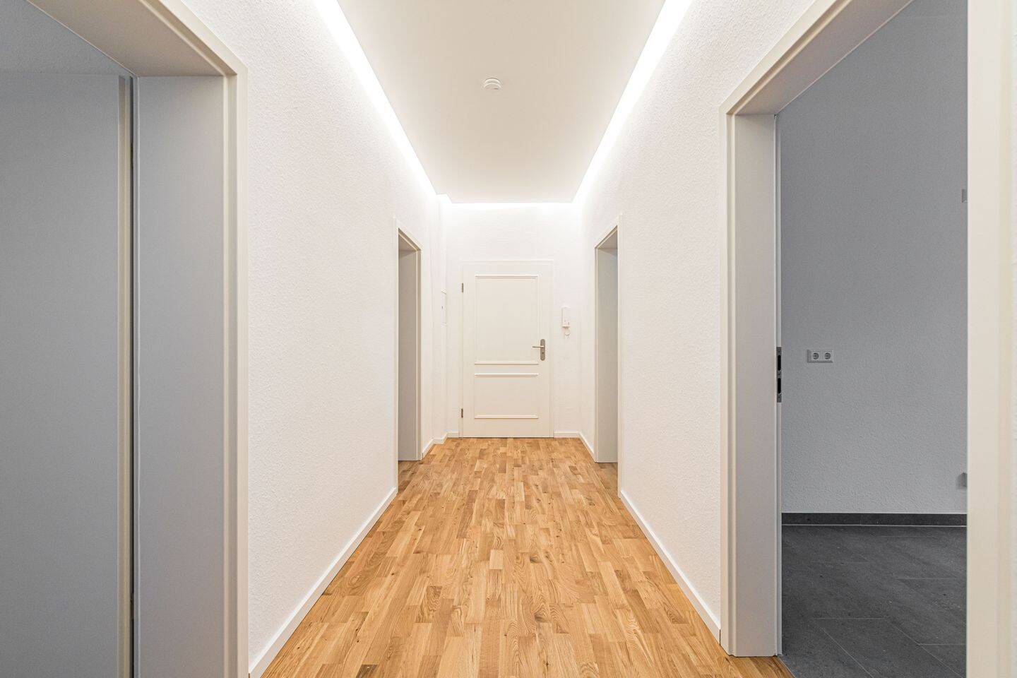 Großzügige 3-Zimmer-Wohnung im Erdgeschoss mit Süd-Balkon – Wolfener Straße 2, 4155 Leipzig – Vorschaubild 9