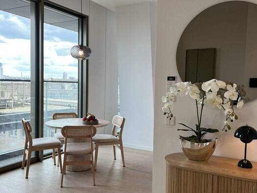 Wohnung zur Miete - Erstbezug Wohnen auf Zeit 2.990 € 2 Zimmer 68 m² frei ab 01.05.2026 Junghofstrasse 5 Innenstadt Frankfurt am Main 60315